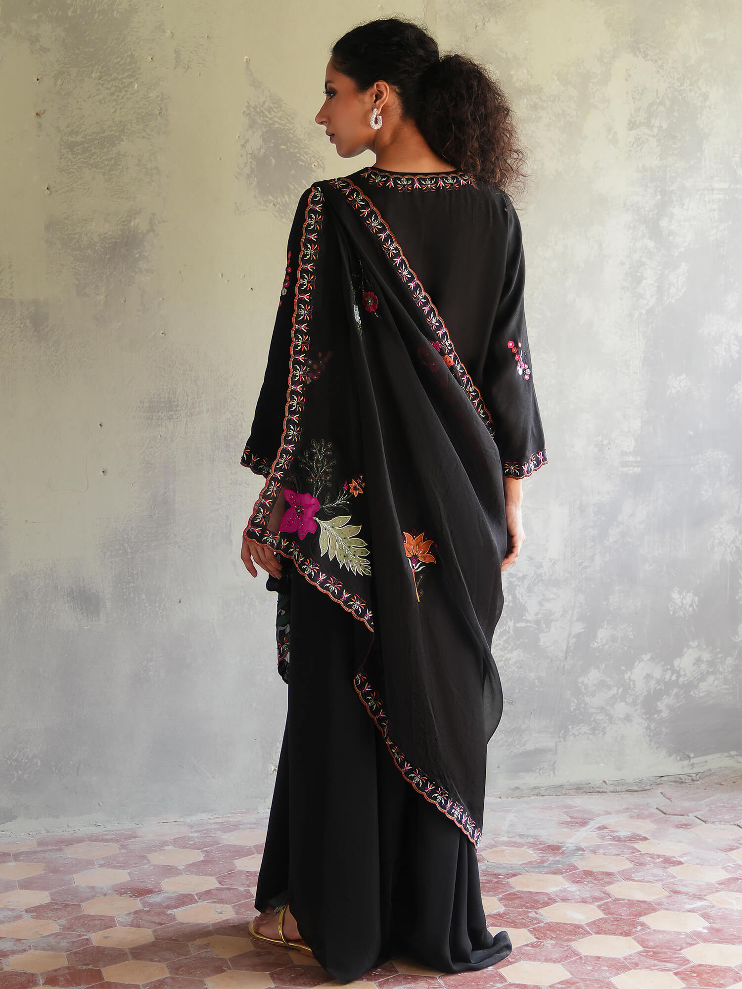 ALISHA, DRAPED DUPATTA & PANTS