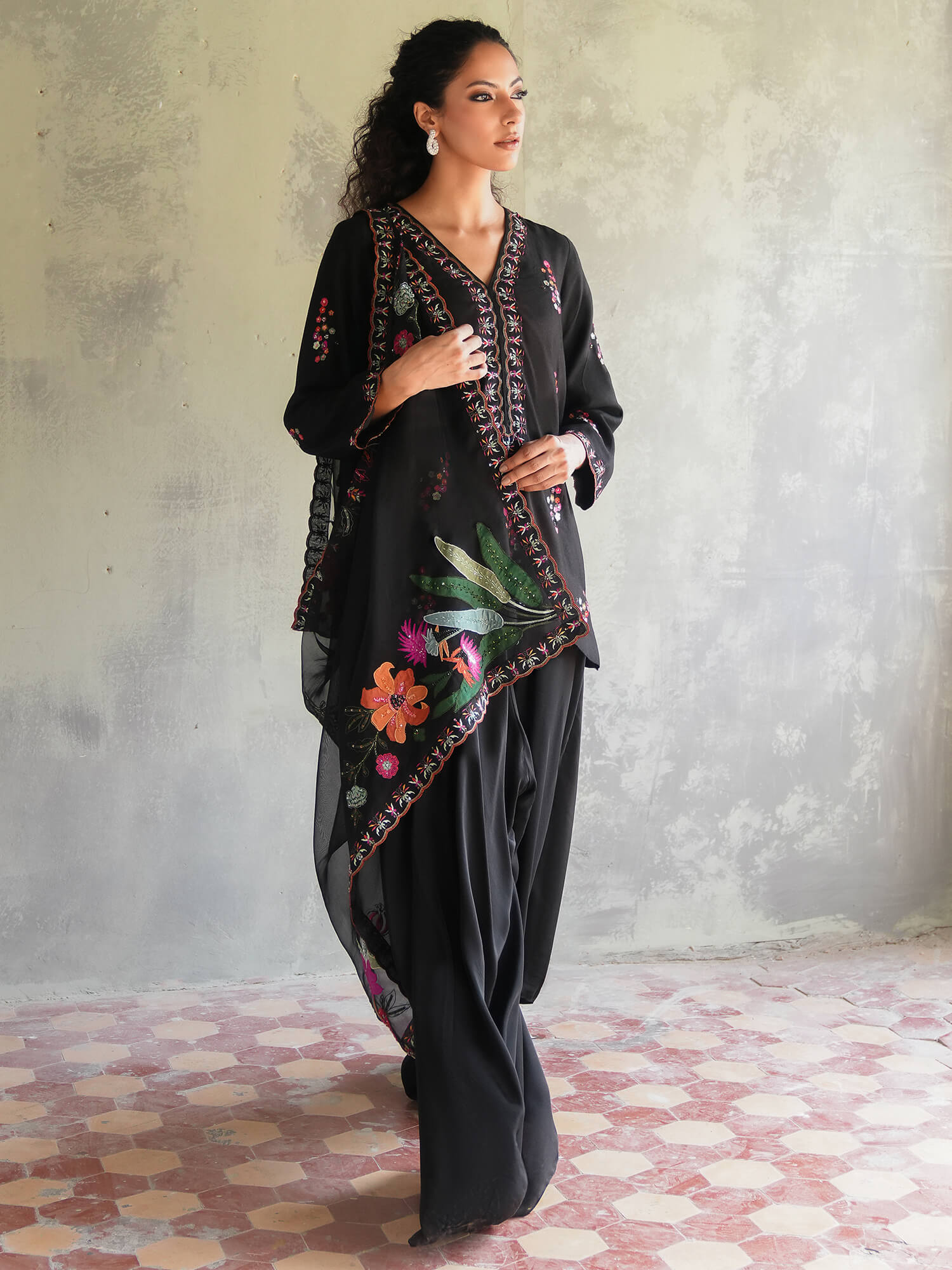 ALISHA, DRAPED DUPATTA & PANTS