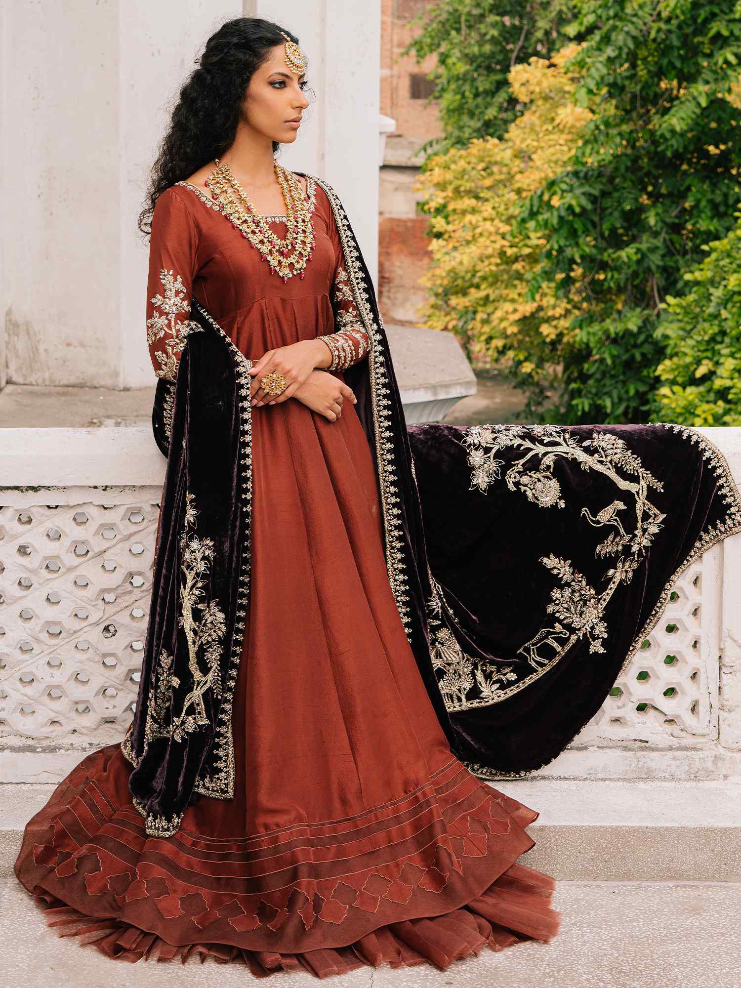 PESHWAS, LEHENGA & SHAWL